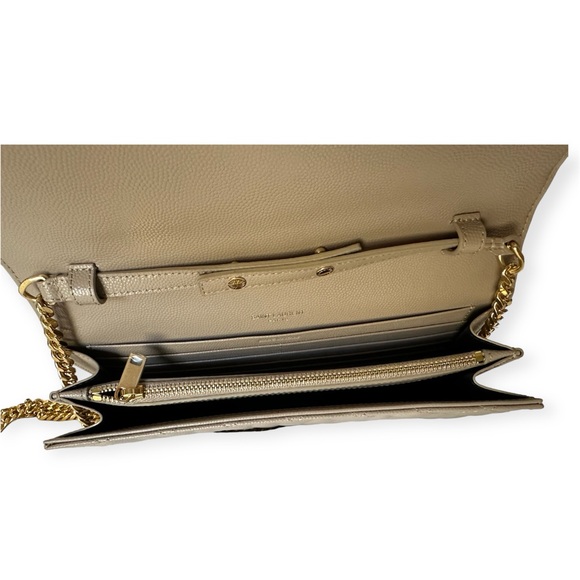 Envelope Triquilt YSL Wallet on Chain in Grained Leather - Picture 7 of 10